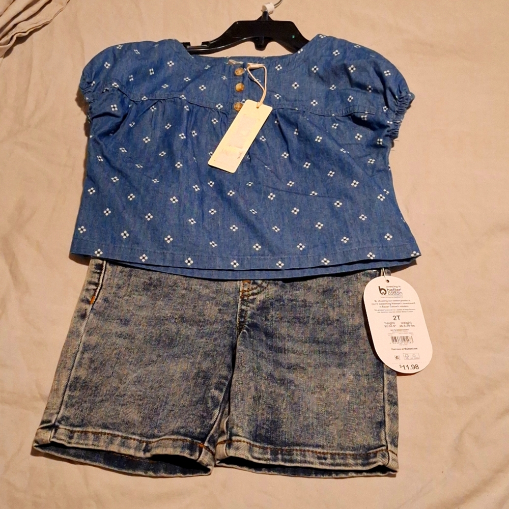 2T NWT girls shorts and top